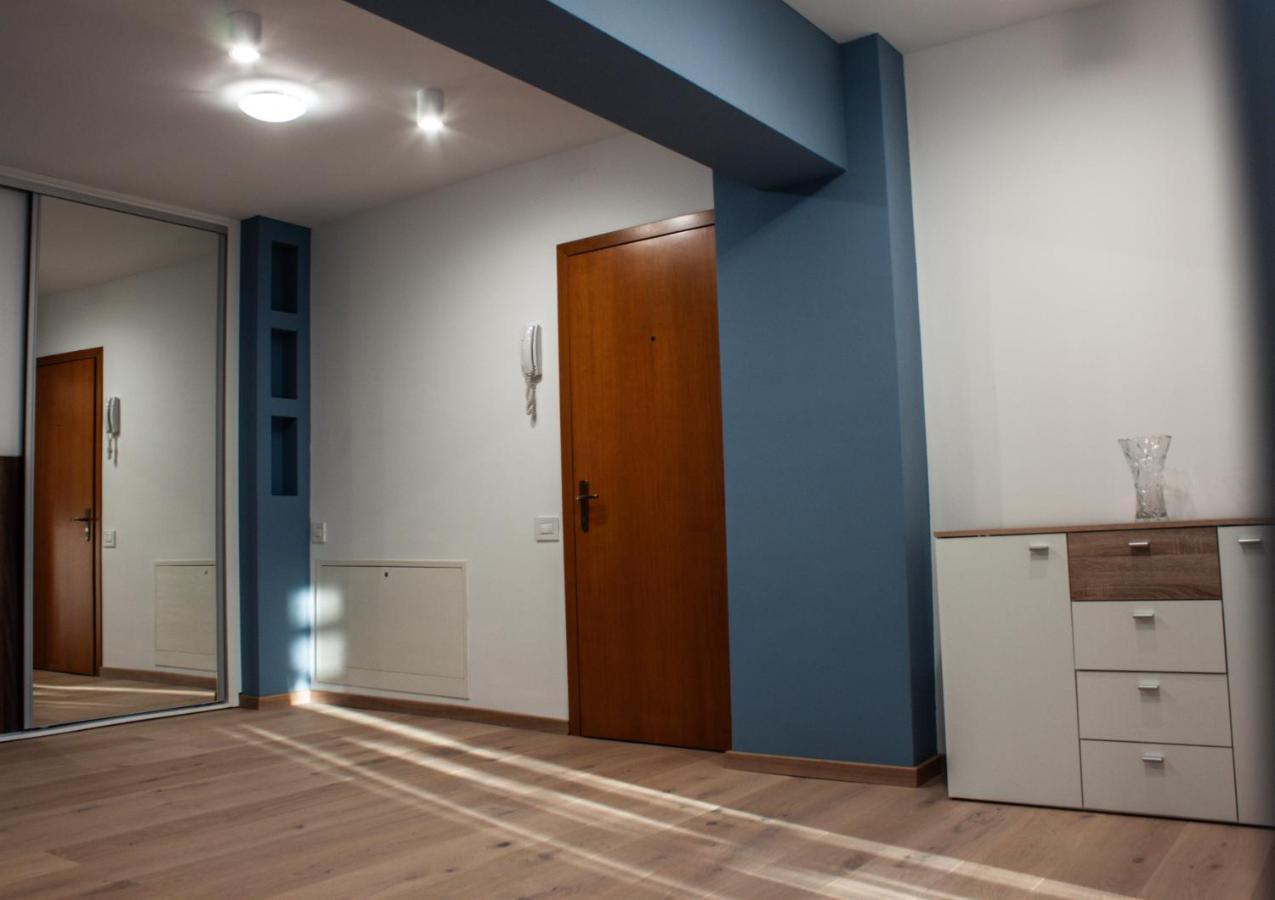 Eurocomfort Apartments Piatra Neamţ Exterior foto